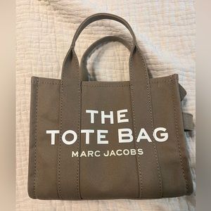 Mark jacobs mini tote